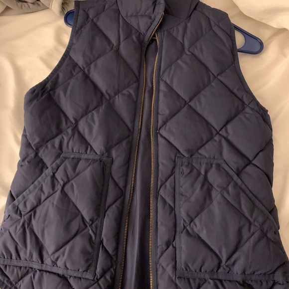 J.Crew navy quilted puffer vest - Picture 3 of 4